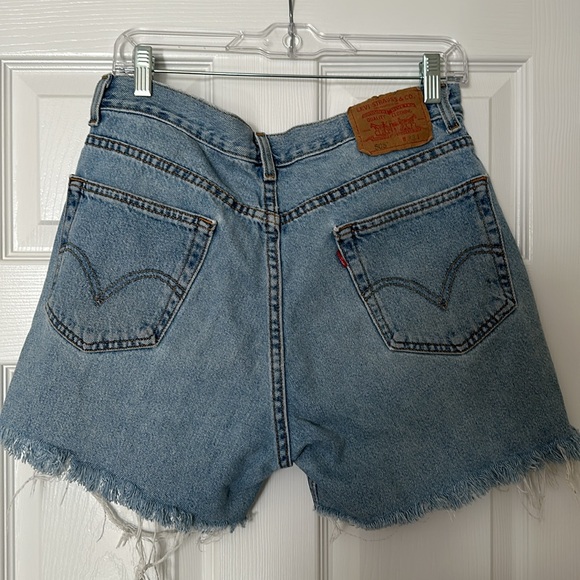 Levi’s Distressed Denim Shorts - Picture 2 of 3